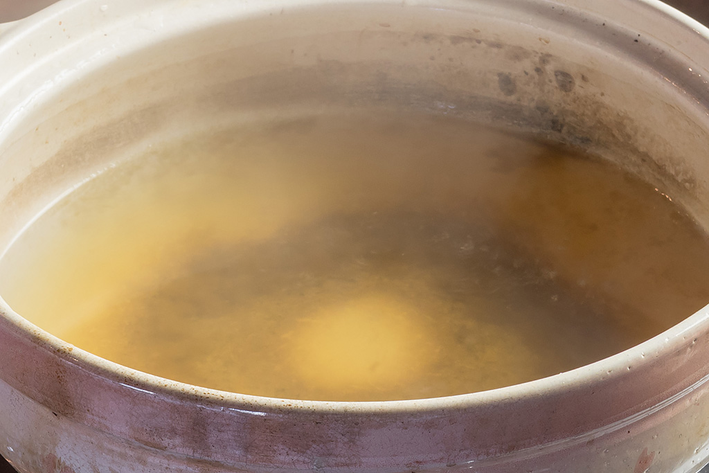 昆布茶と白出汁から作る濃厚出汁